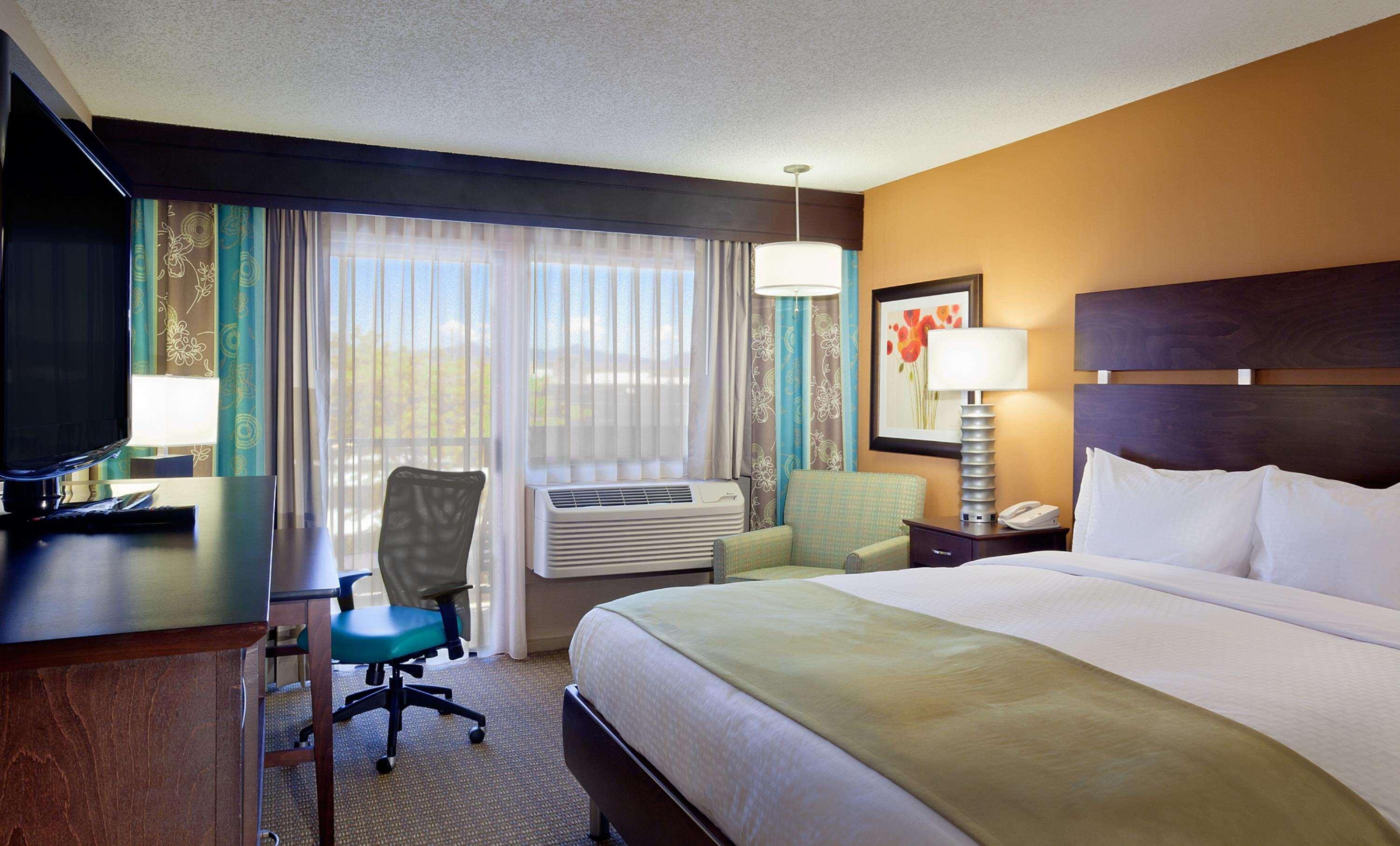 Doubletree By Hilton Santa Fe Hotel Room photo
